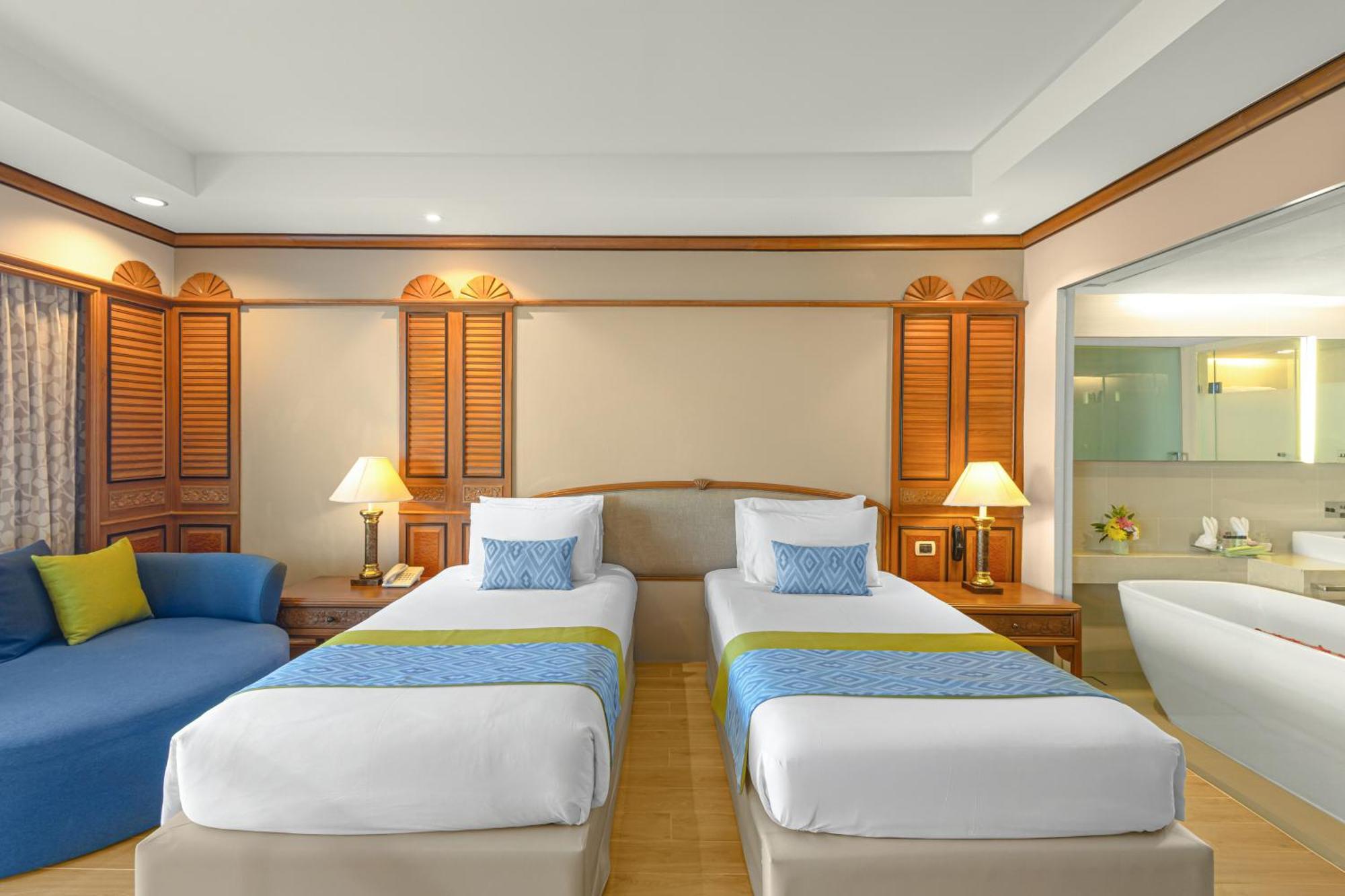 Отель Royal Cliff Grand Паттайя