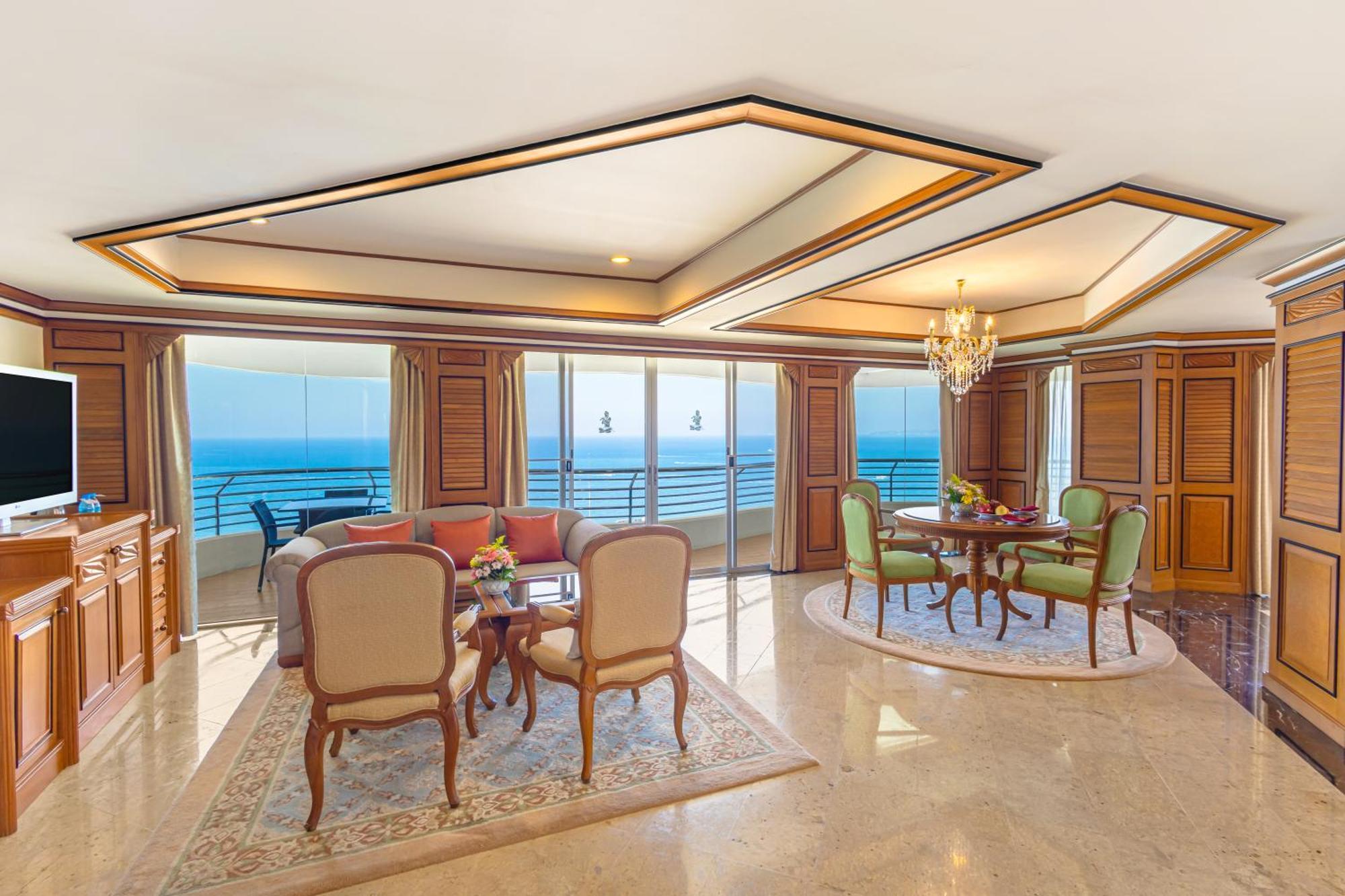 Royal Cliff Grand Отель 5*